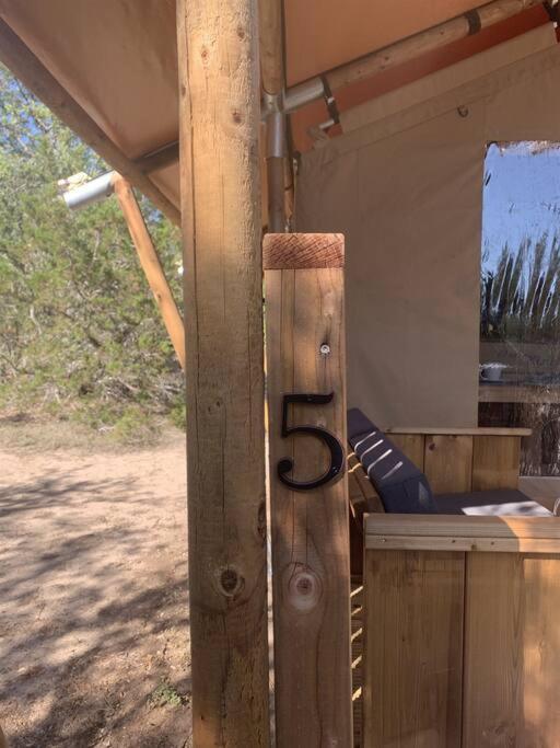 12 Fires Luxury Glamping With Heating #5 Hotel Johnson City Buitenkant foto