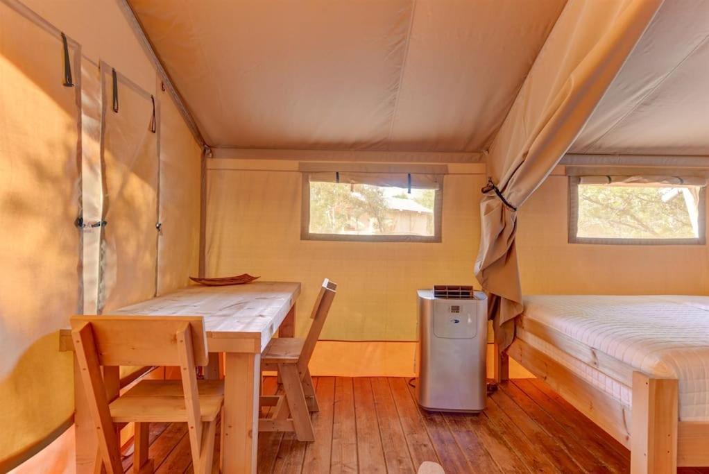 12 Fires Luxury Glamping With Heating #5 Hotel Johnson City Buitenkant foto